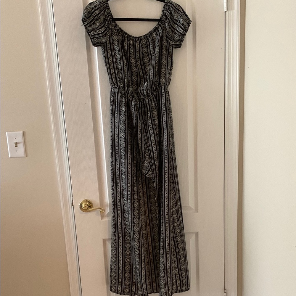 Elegant Black and White Patterned Women's Dress